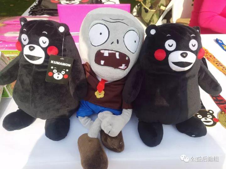 原始点推广进军上海金融中心陆家嘴,义工们为上海最优质金领解症、宣讲。 原始点推广进军上海金融中心陆家嘴,义工们为上海最优质金领解症、宣讲。