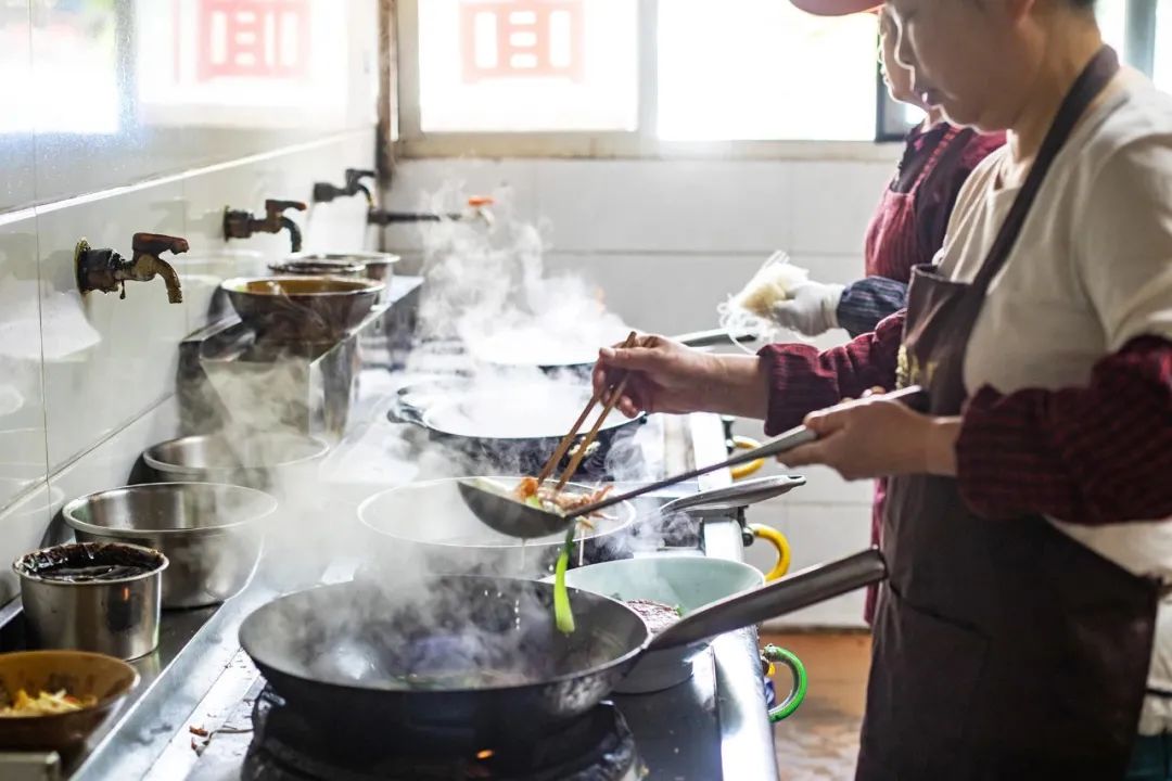 台州人吃姜，榨汁熬汤和肉比香